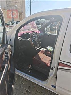 نيسان نافارا